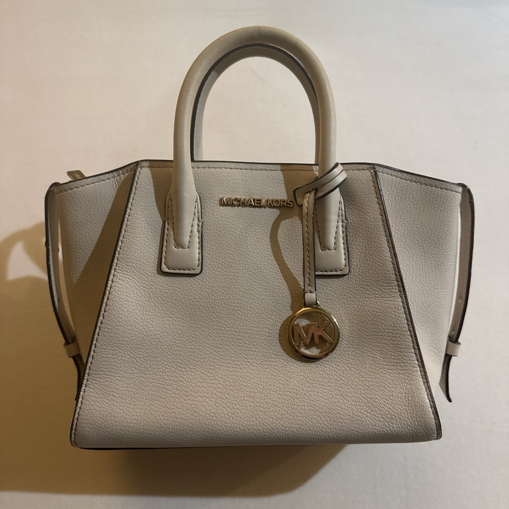 Michael Kors Crème Handbag